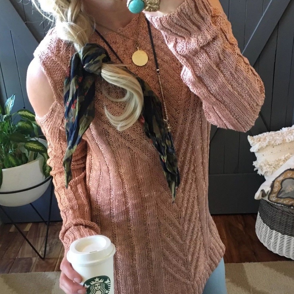 New Blush Knit Cold Shoulder Sweater Boho Blouse - Picture 2 of 7